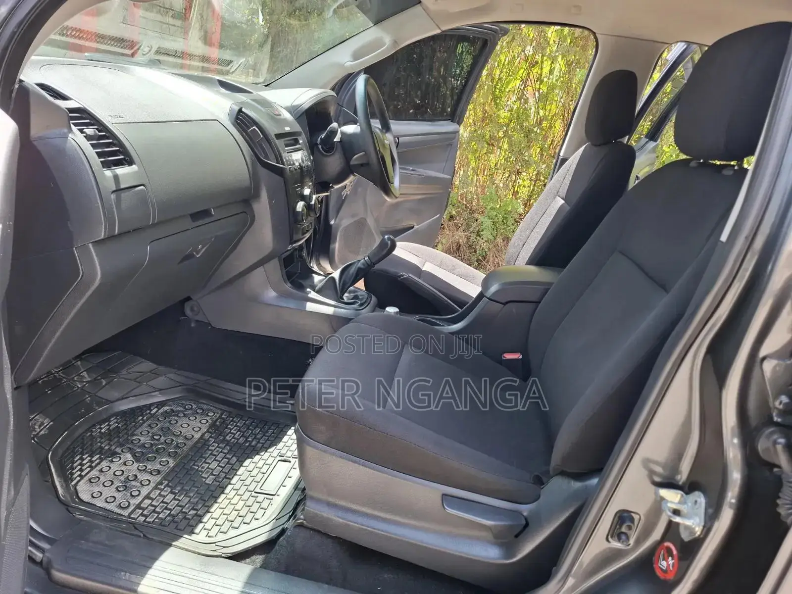 Isuzu D-MAX 2022 Gray