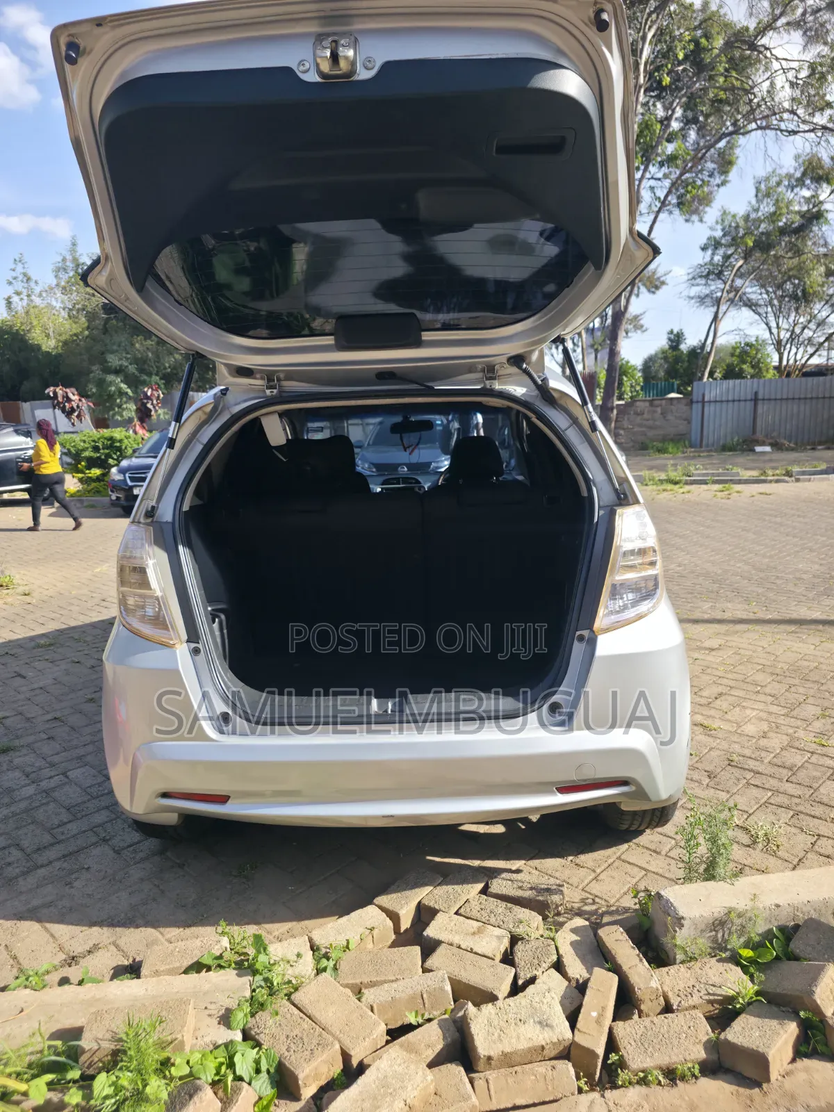 Honda Fit Automatic 2012 Silver