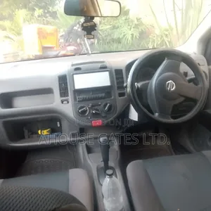 Nissan Advan 2007 White