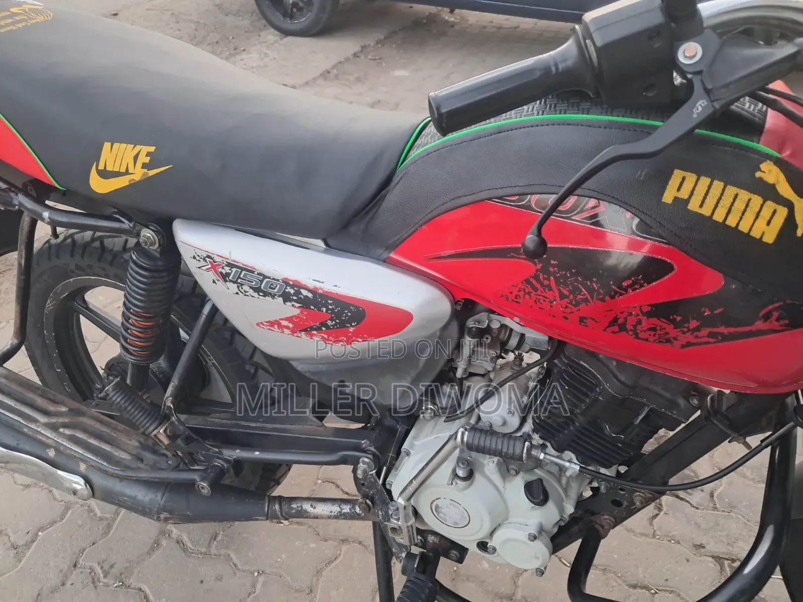 Bajaj Boxer 2022 Red