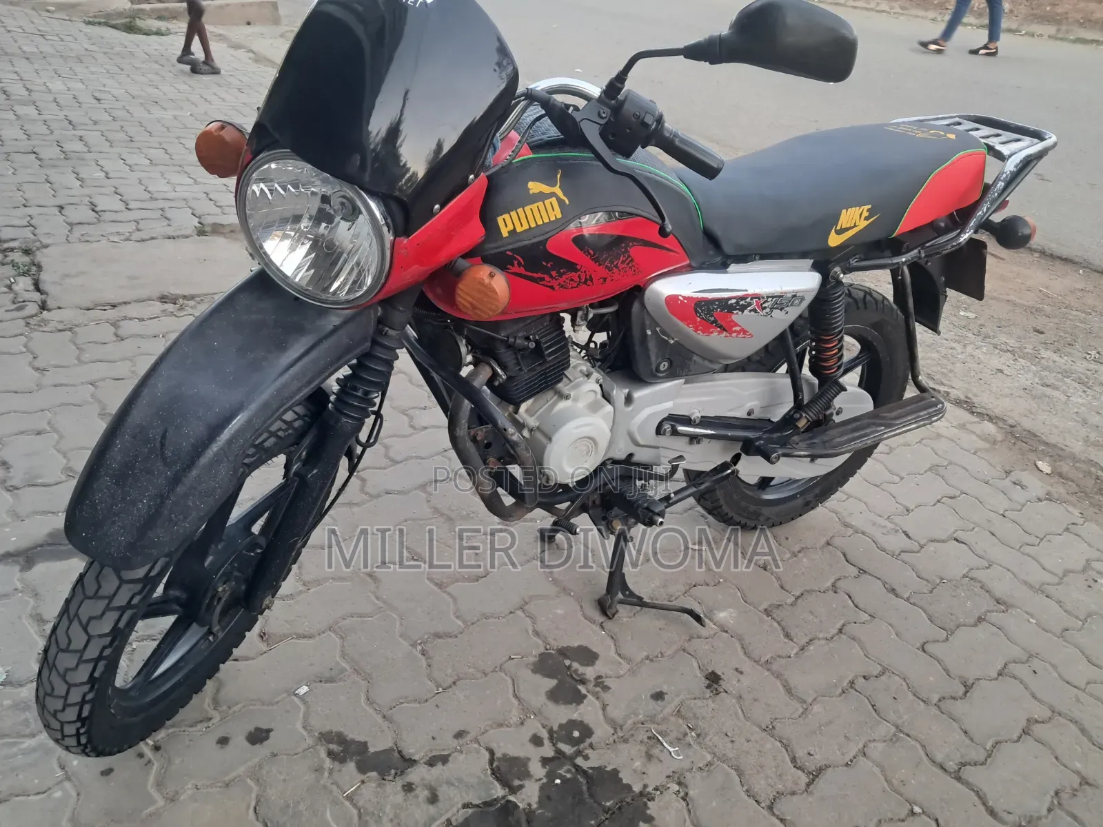 Bajaj Boxer 2022 Red