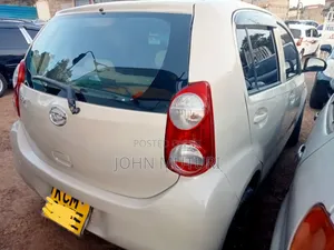 Daihatsu Boon 2010 Gold