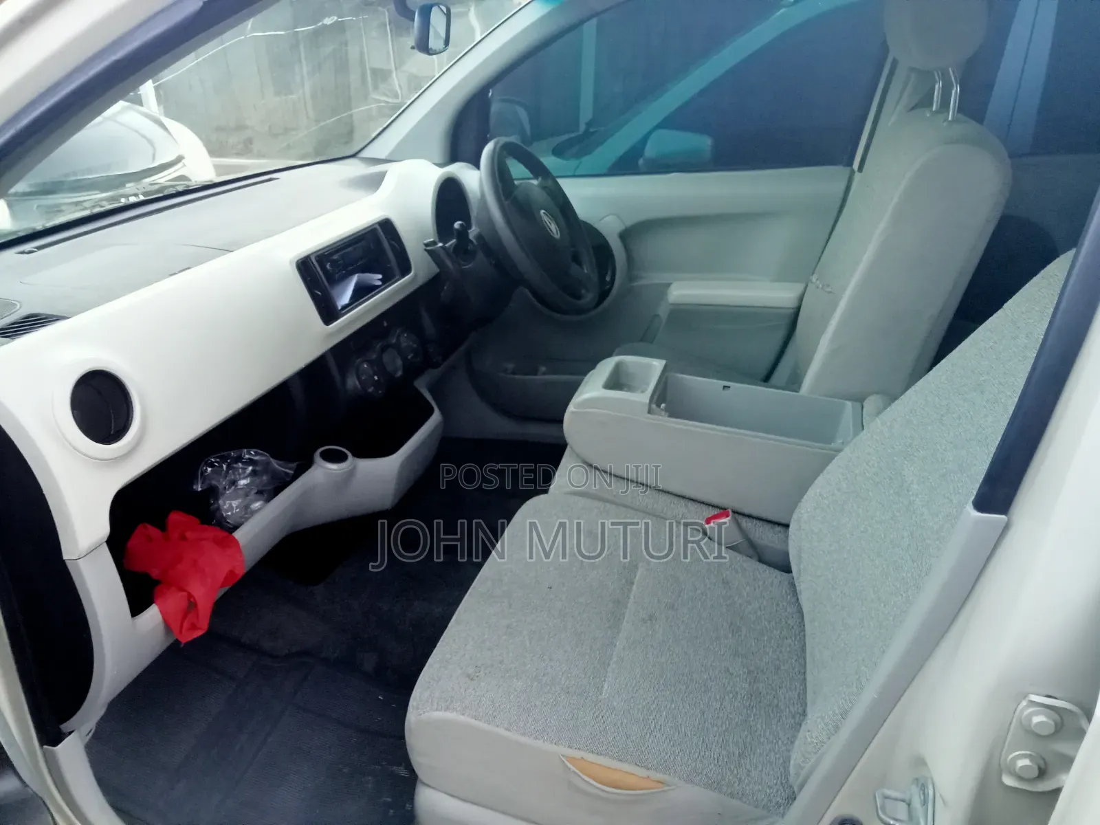 Daihatsu Boon 2010 Gold