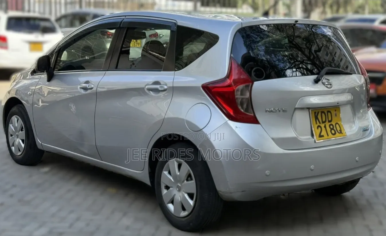 Nissan Note 2014 Silver