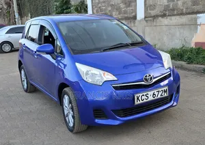 Toyota Ractis 2011 Blue
