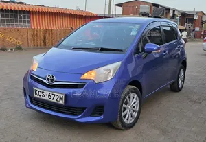 Toyota Ractis 2011 Blue