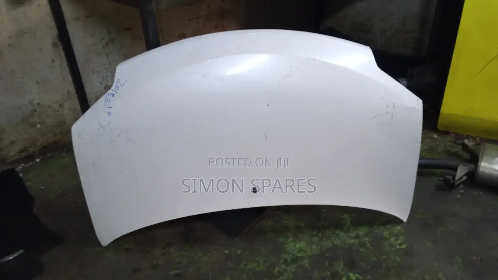 Toyota Sienta Bonnet 2012 Model