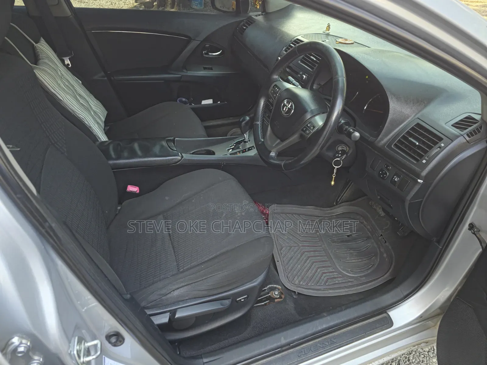 Toyota Avensis 2009 Silver
