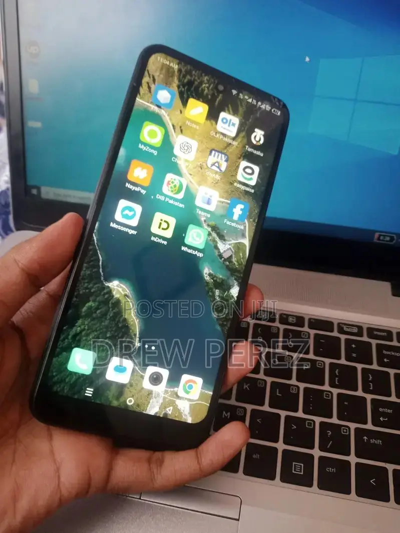 Infinix Hot 30 Play NFC 128 GB Blue
