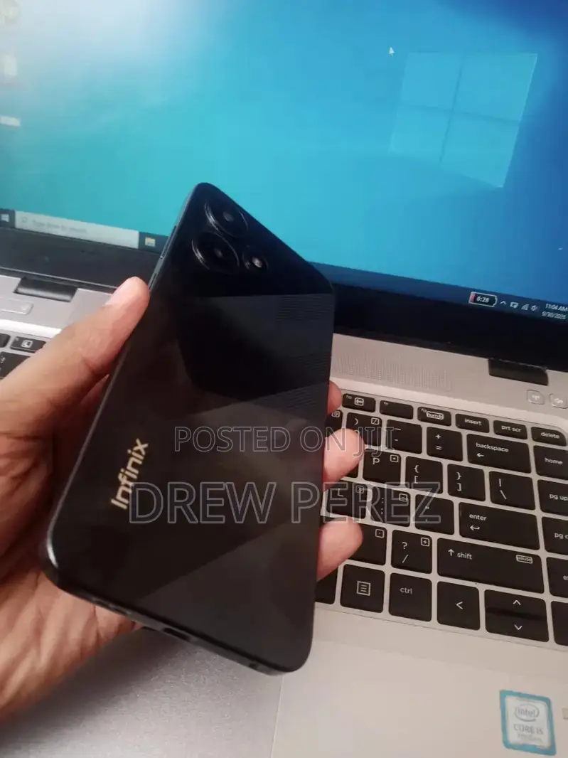 Infinix Hot 30 Play NFC 128 GB Blue