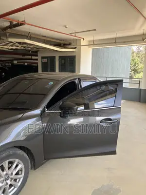 Mazda Axela 2018 Gray