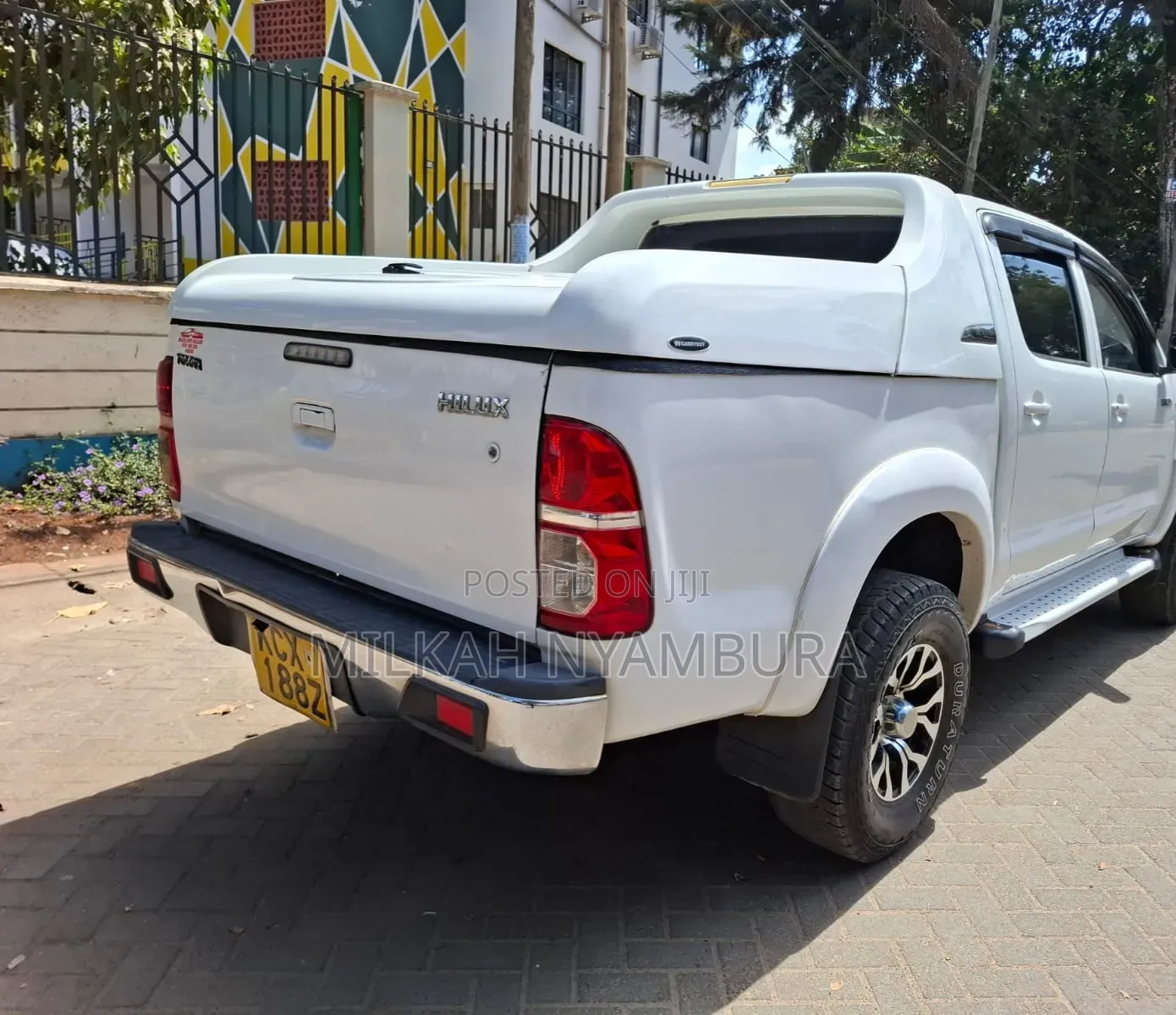 Toyota Hilux 2015 White
