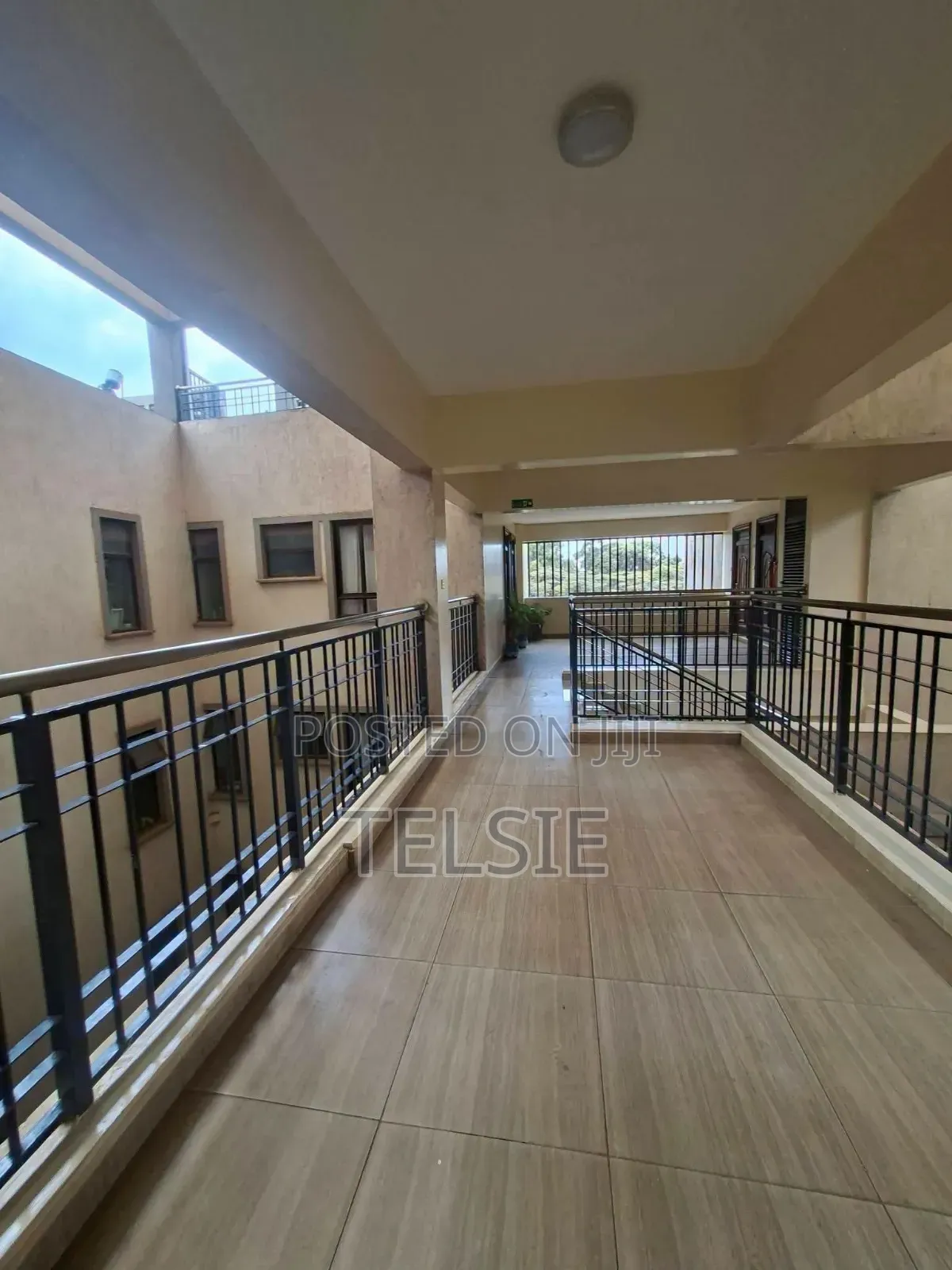 3bdrm Apartment in Lenana Road for rent