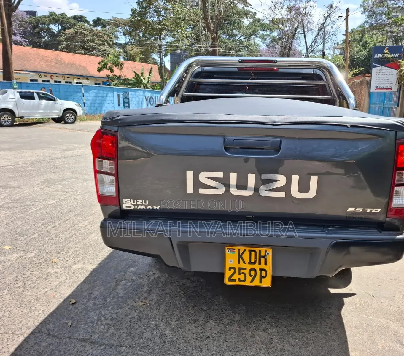 Isuzu D-MAX 2022 Gray