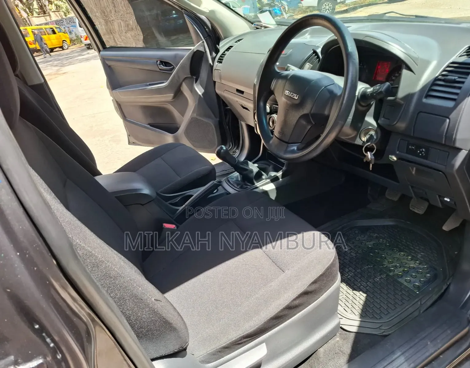 Isuzu D-MAX 2022 Gray