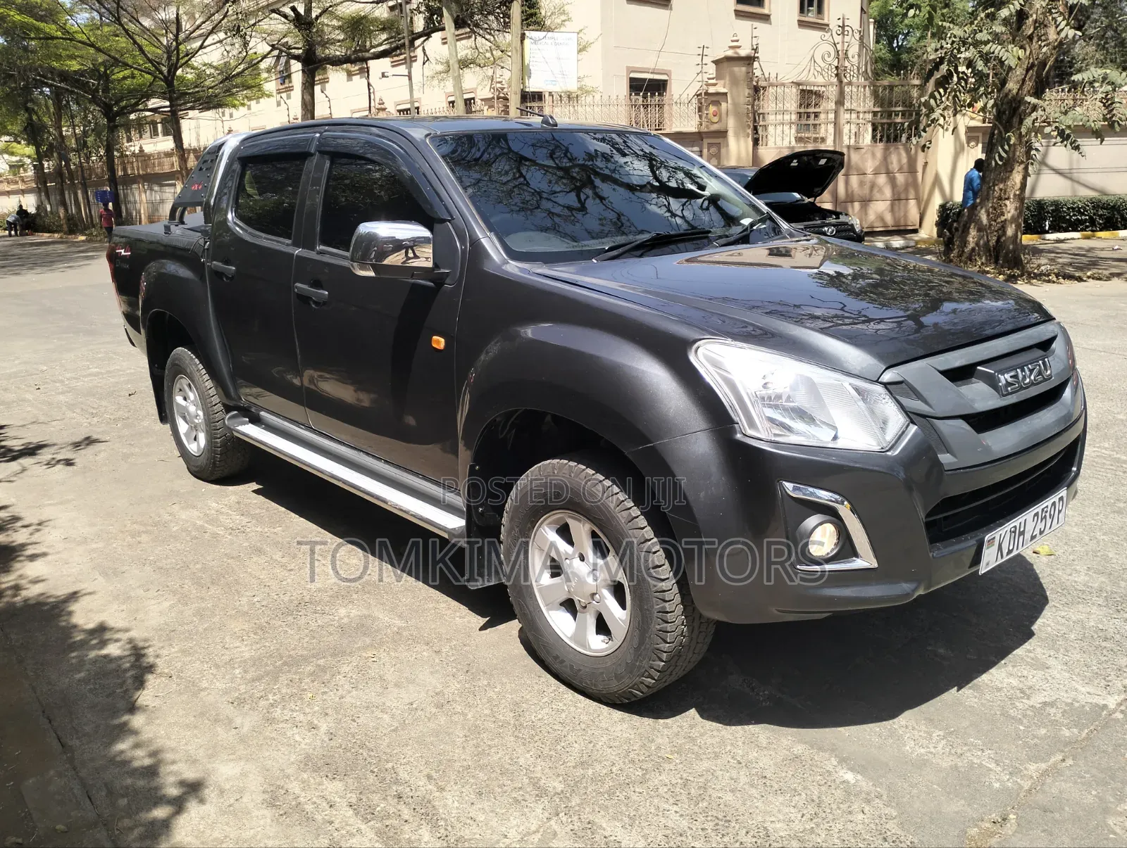 Isuzu D-MAX 2022 Gray