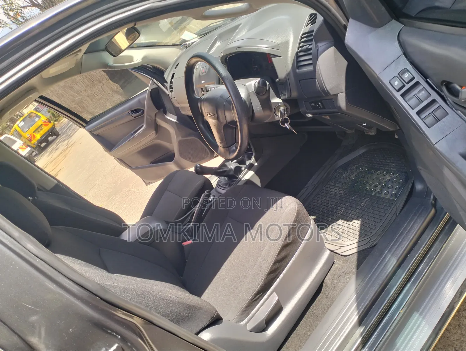 Isuzu D-MAX 2022 Gray