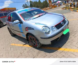Volkswagen Polo 2006 White