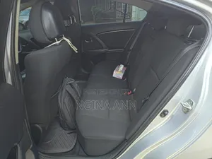 Toyota Avensis 2009 Silver