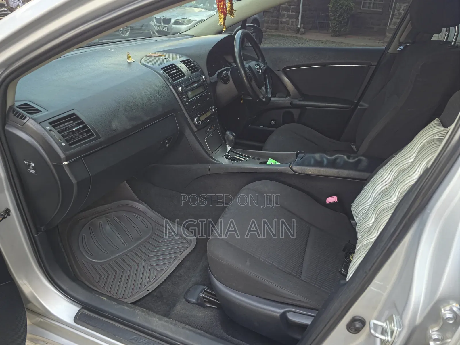 Toyota Avensis 2009 Silver