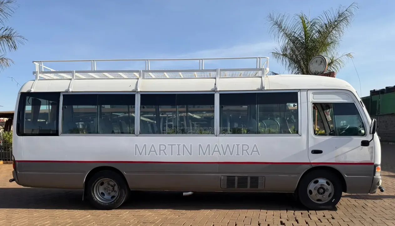 Toyota Coaster 2005 White