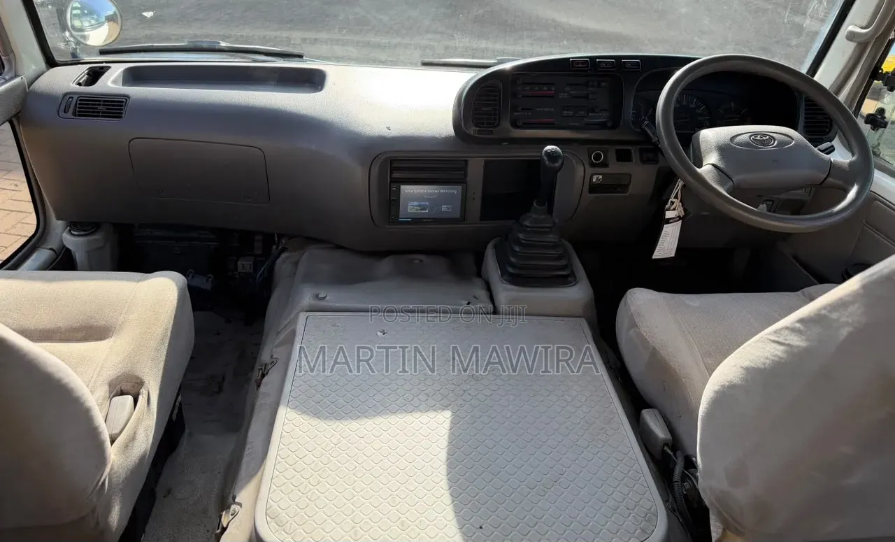 Toyota Coaster 2005 White