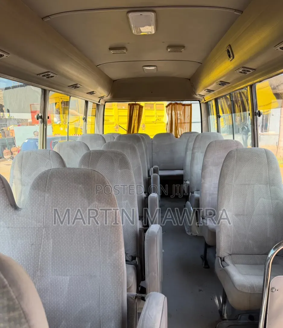 Toyota Coaster 2005 White