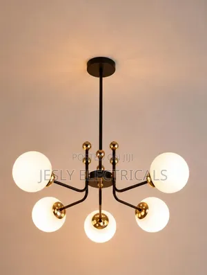 Modern Chandelier With 5 Glasses
