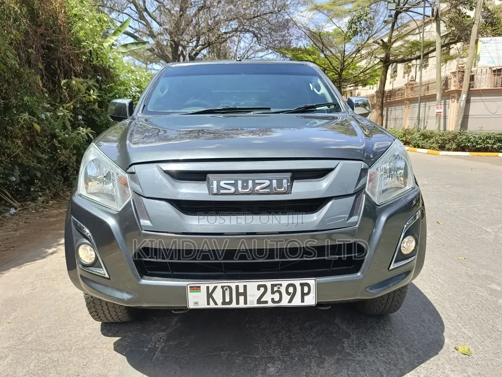 Isuzu D-MAX 2023 Gray