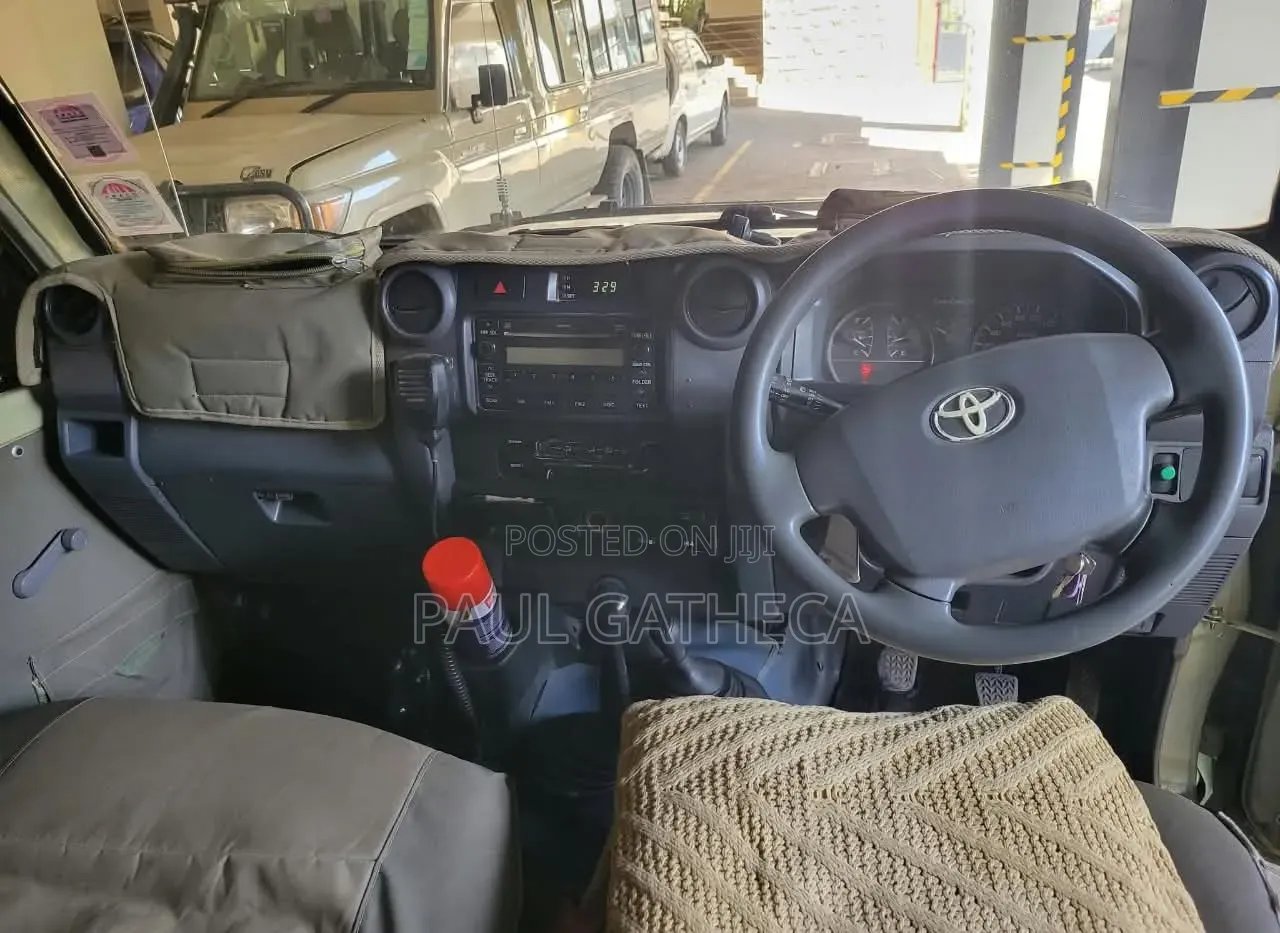 Toyota Land Cruiser 2013 Green