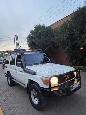 Toyota Land Cruiser 2014 White
