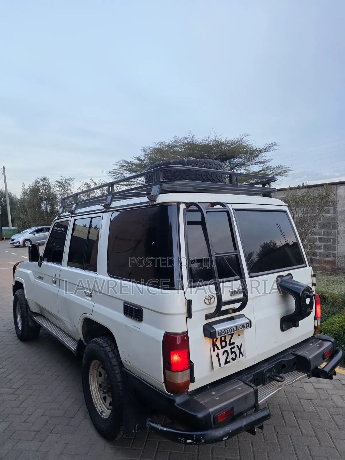 Toyota Land Cruiser 2014 White