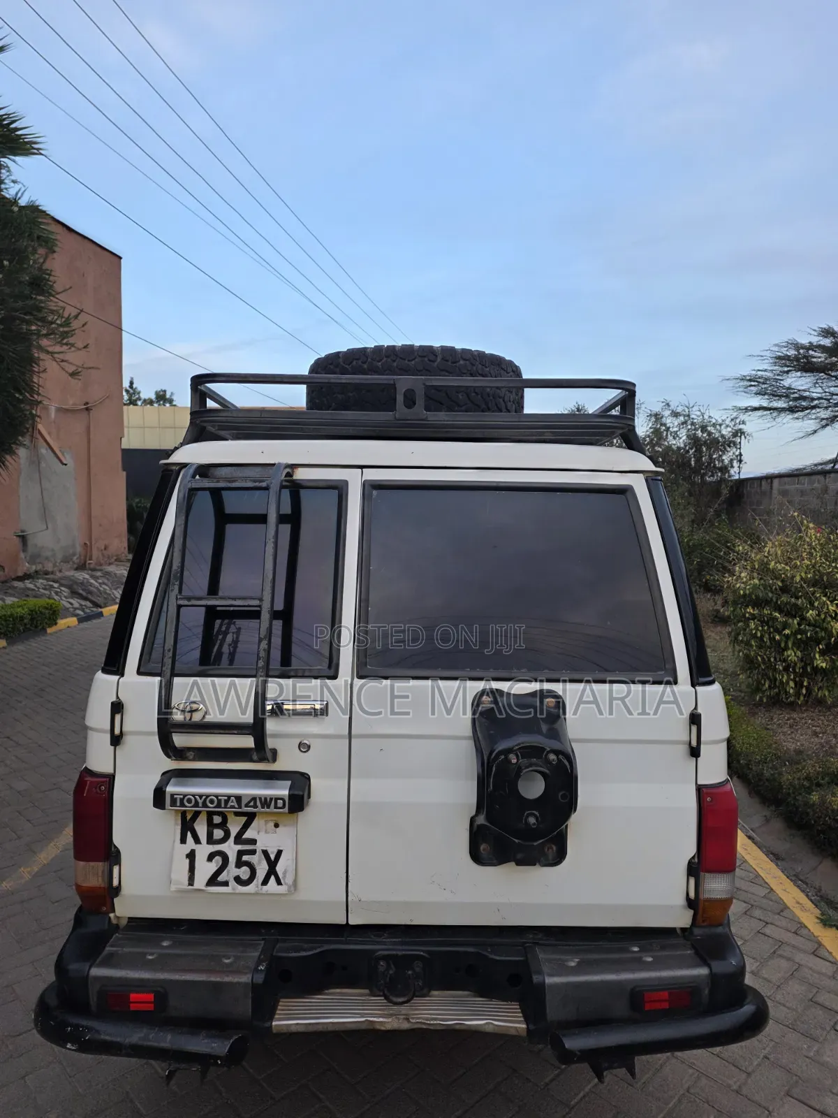 Toyota Land Cruiser 2014 White
