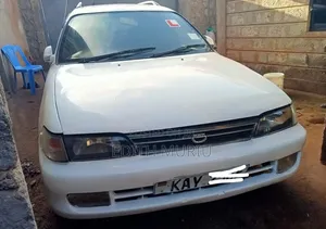 Toyota Corolla 2000 White
