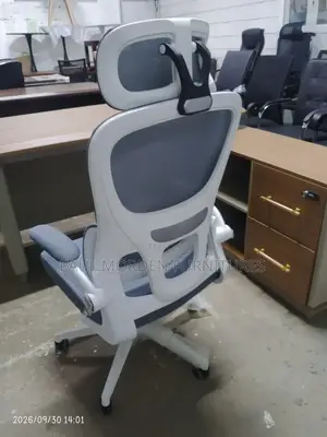 New Working Modern Office Chair - Hand Folding