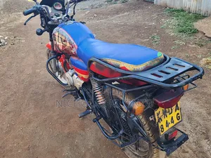 Bajaj Boxer 2017 Red