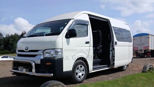 Toyota HiAce 2025 White - thumbnail 2