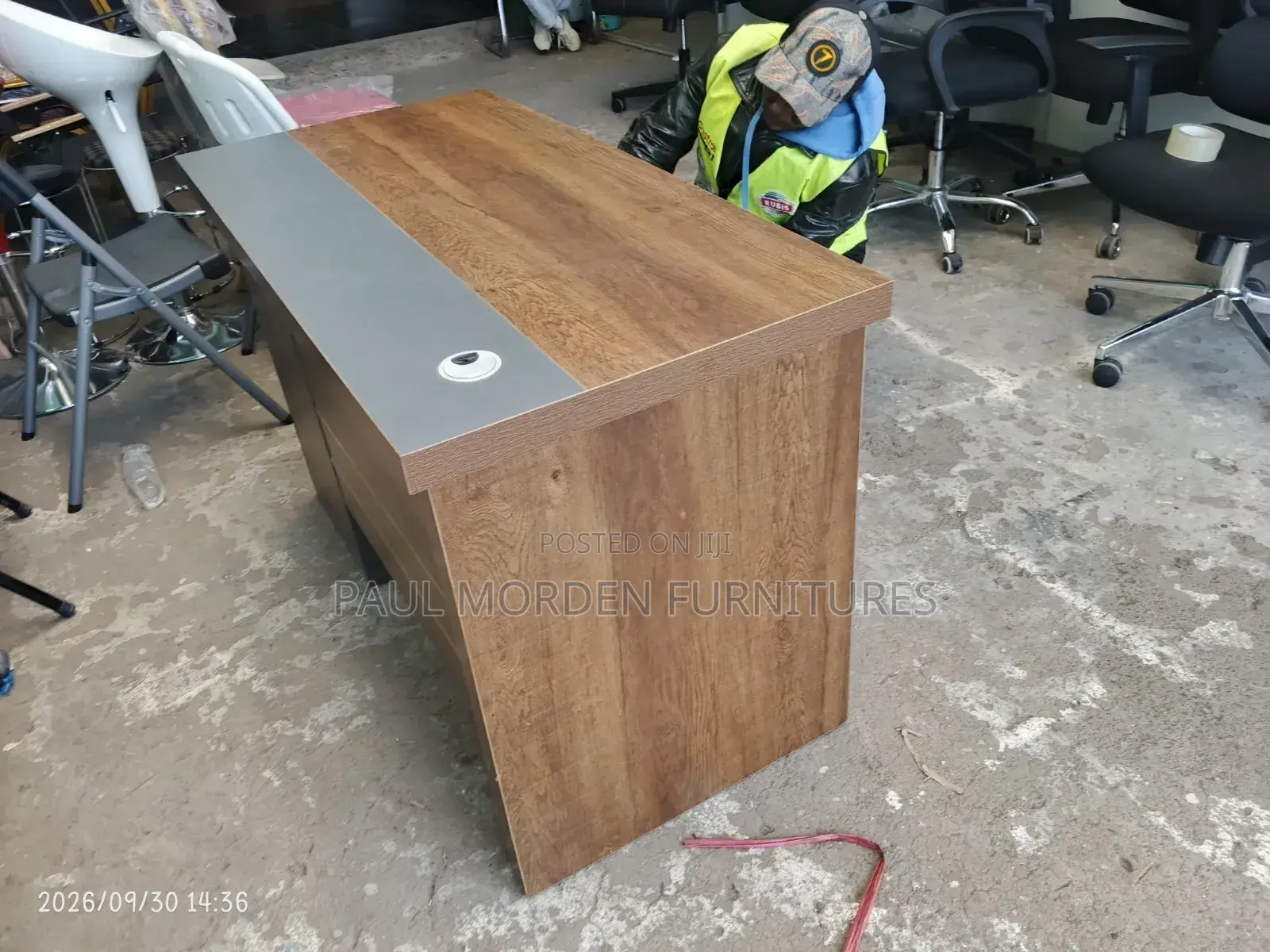 Executive 1.2m Office Table - Storage Available