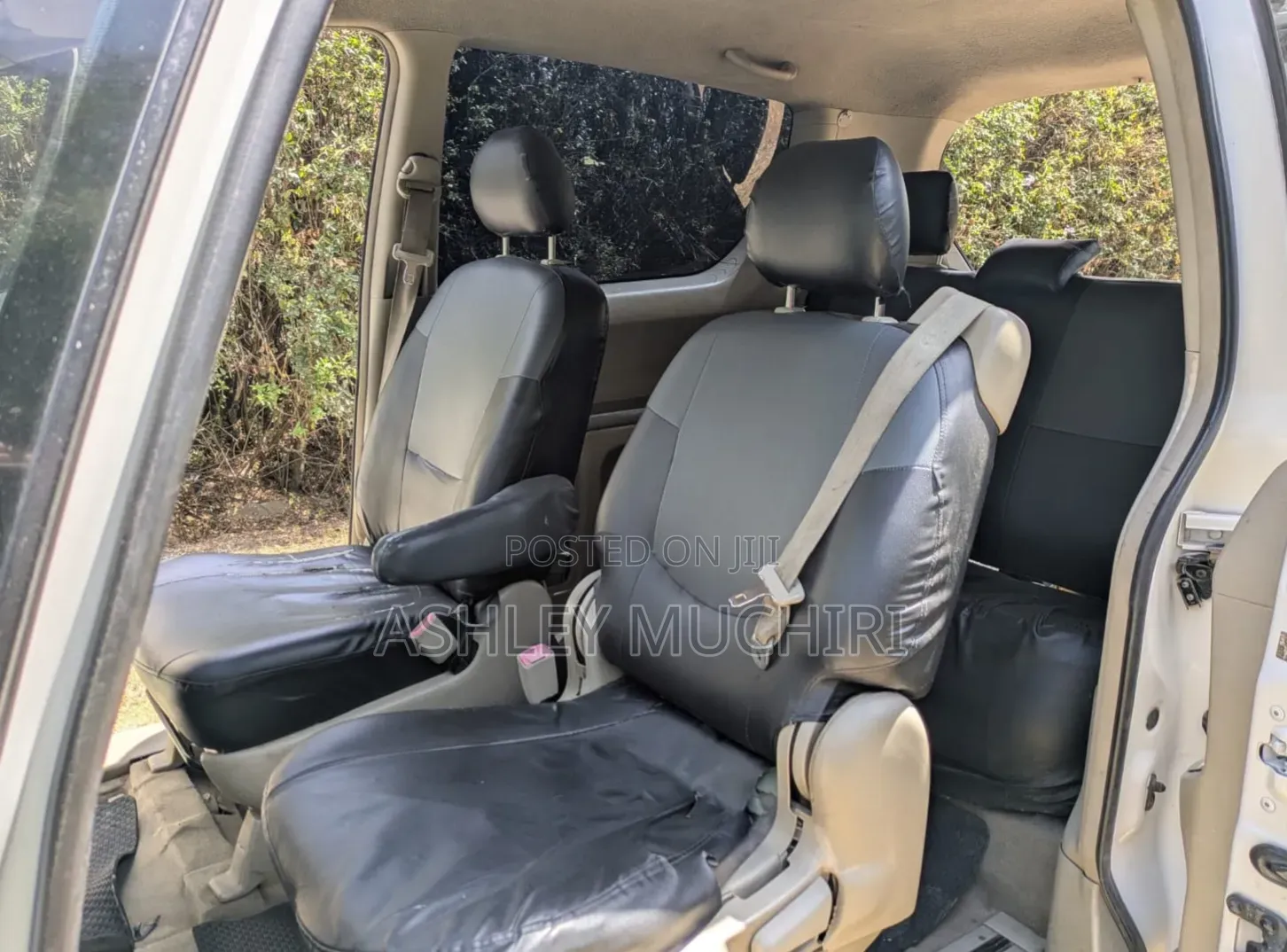 Toyota Porte 2011 White