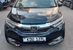 Honda Shuttle 1.5 Hybrid 2WD 2018 Black
