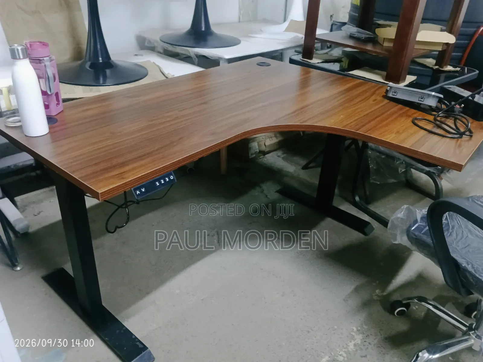 L Shaped Office Electrical Table /Desk 1.4m