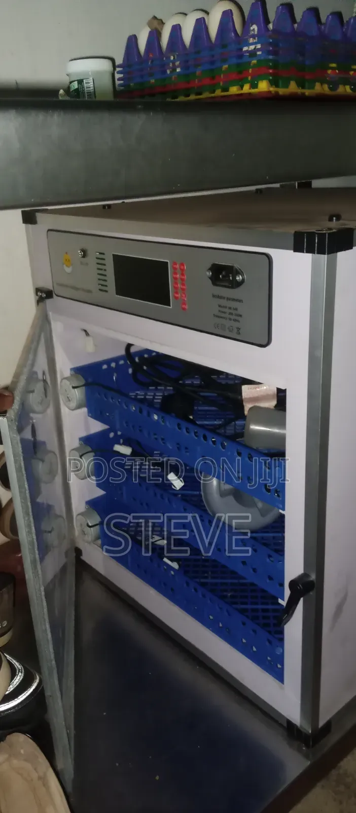 204 Eggs Incubator