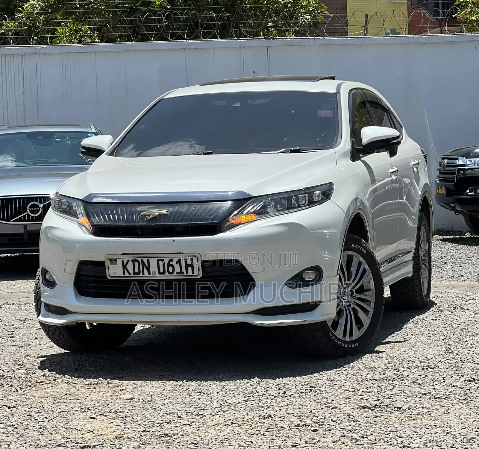Toyota Harrier 2.0 2017 White