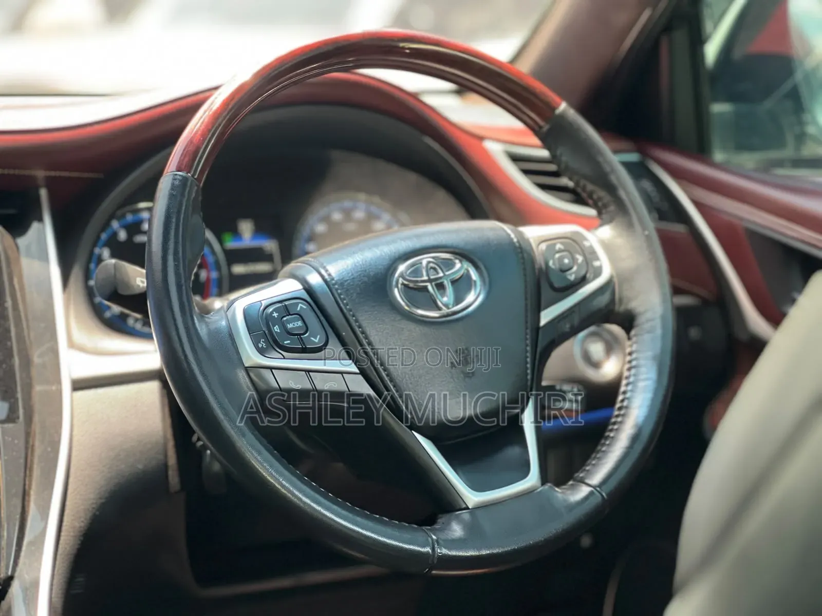 Toyota Harrier 2.0 2017 White