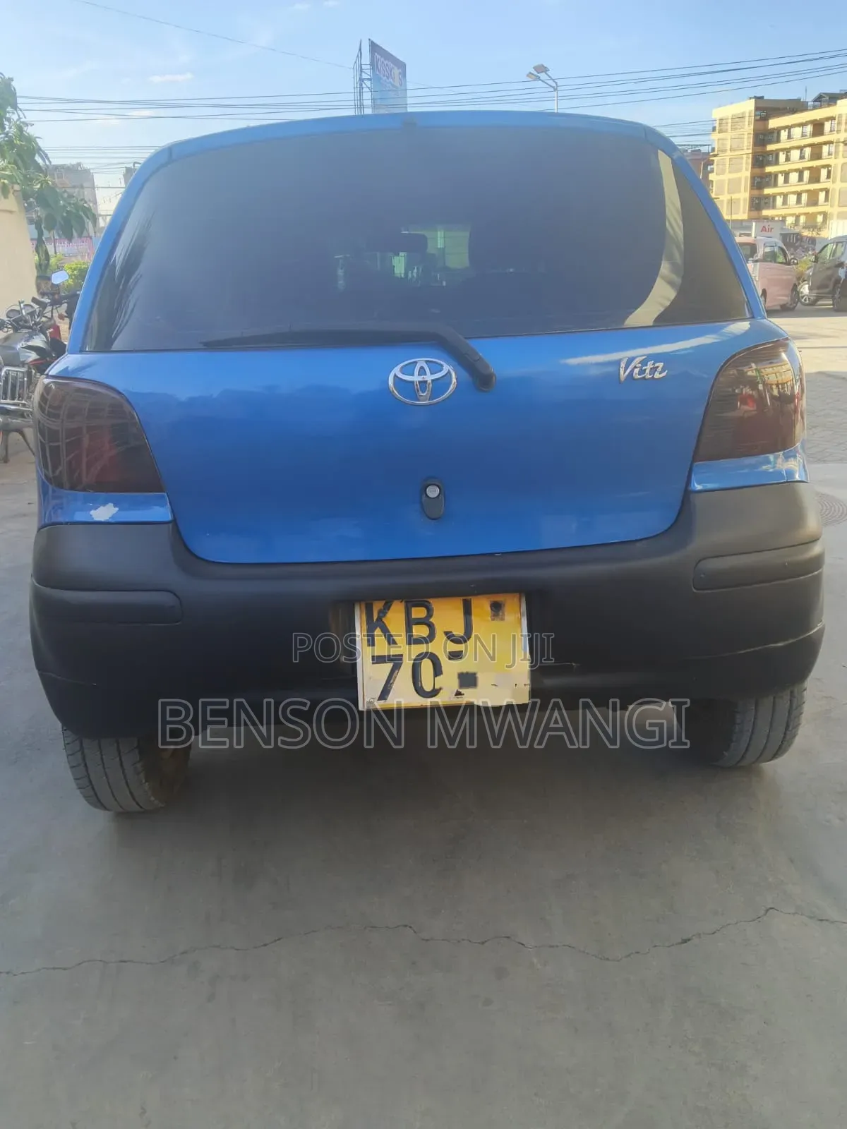 Toyota Vitz 2004 Blue