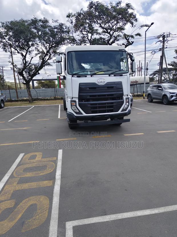 New UD Quester Truck 2026 White - thumbnail 8