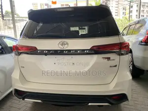 Toyota Fortuner 2.8 D AWD 2019 Pearl