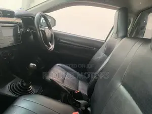 Toyota Hilux Revo Single Cab Deisel 2.4 RWD 2019 Off white