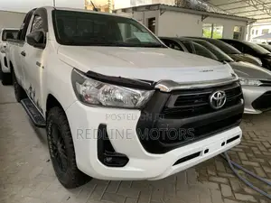 Toyota Hilux Revo Single Cab Deisel 2.4 RWD 2019 Off white