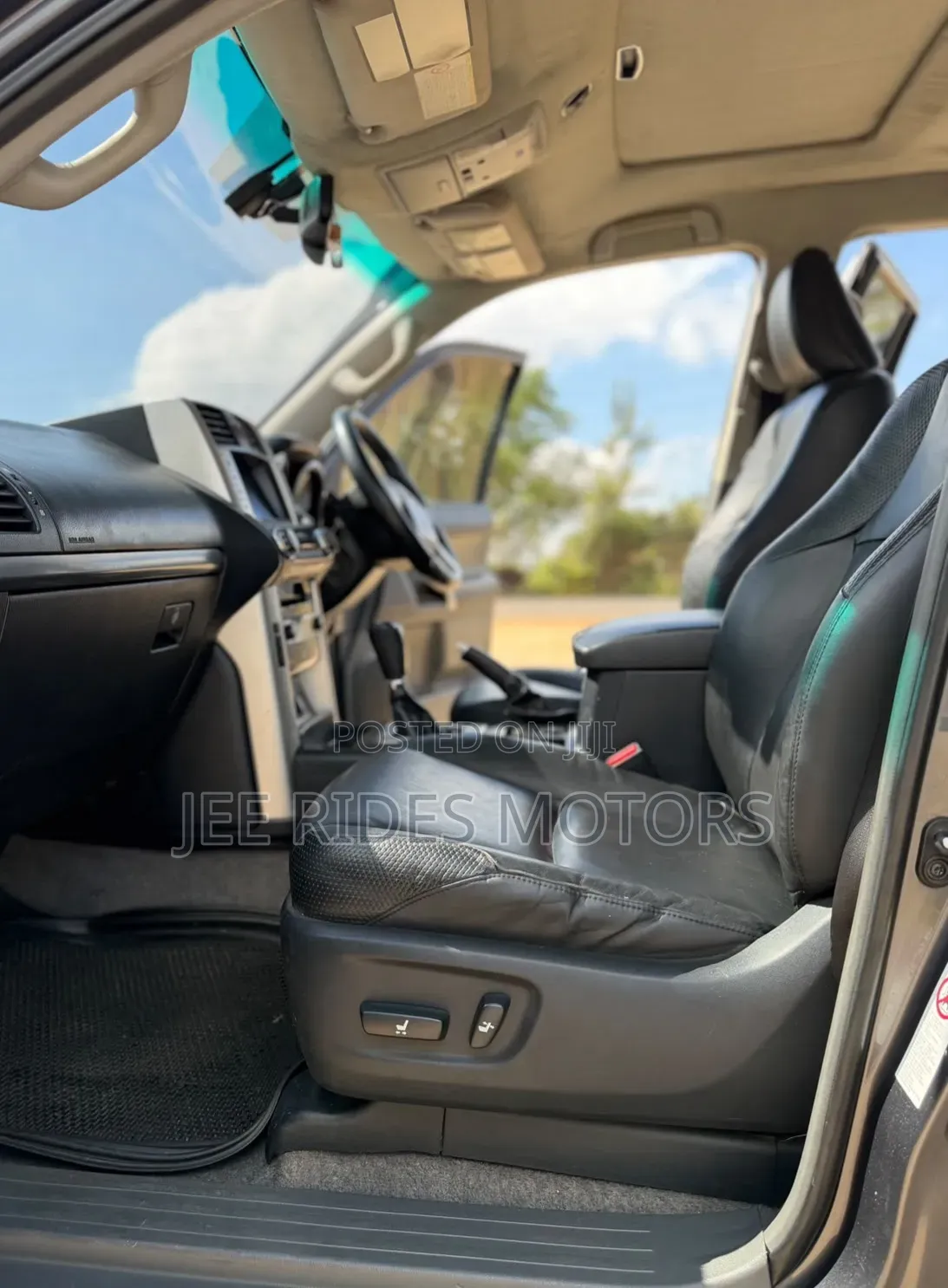 Toyota Land Cruiser Prado 2010 Gray